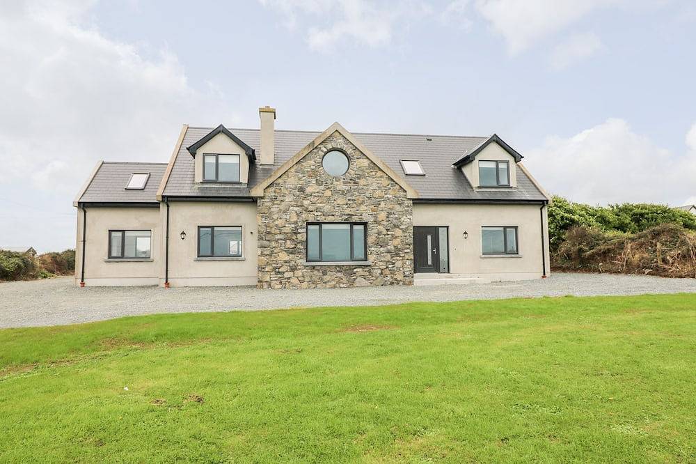 Old Field House, family friendly in Fethard-On-Sea, County Wexford in County Wexford