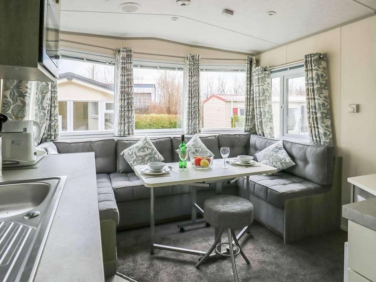 Giltar 1 The Saltern Holiday Park - Ukc8208 in Tenby, Permbrokeshire