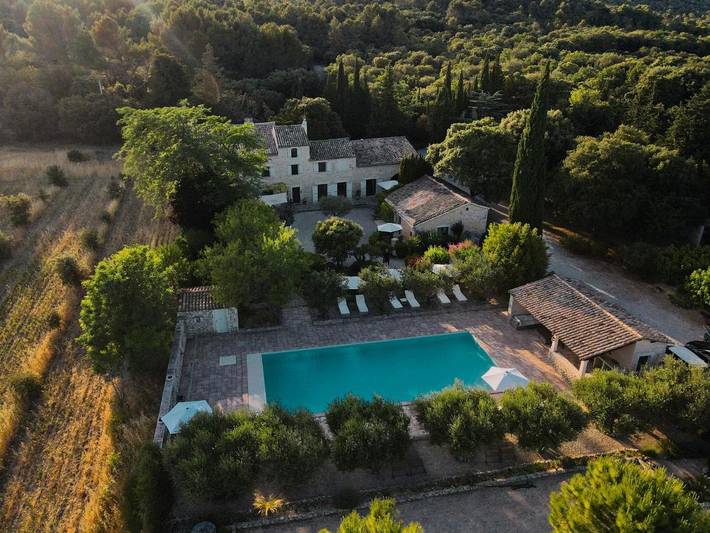 Chambre d’hôte pour 2 personnes, avec Terrasse ainsi que Jardin et Piscine