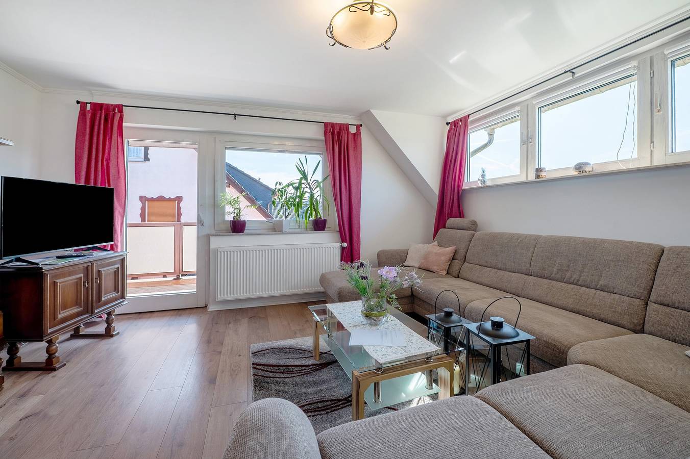 Ganze Wohnung, Ferienwohnung 'Eulennest' mit Bergblick, Privatem Garten und Wi-Fi in Landkreis Bad Kreuznach