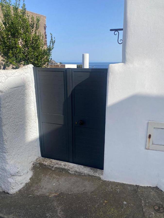 Ferienhaus für 2 Personen, mit Ausblick und Terrasse auf Stromboli