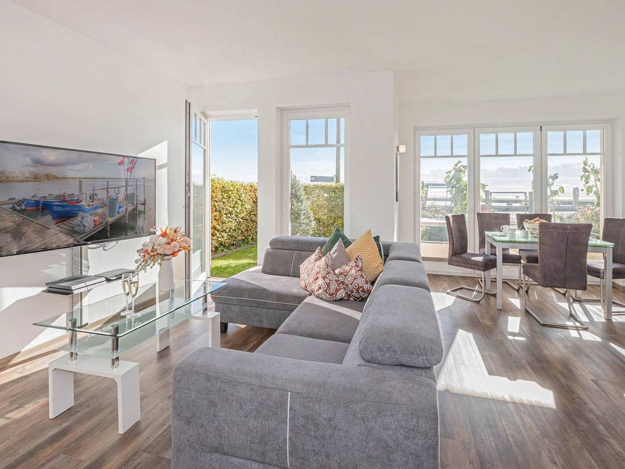 Ganze Ferienwohnung, Haffblick - Moderne Ferienwohnung mit Terrasse & Seeblick – nur 350 m zum Haff in Kamminke, Usedom