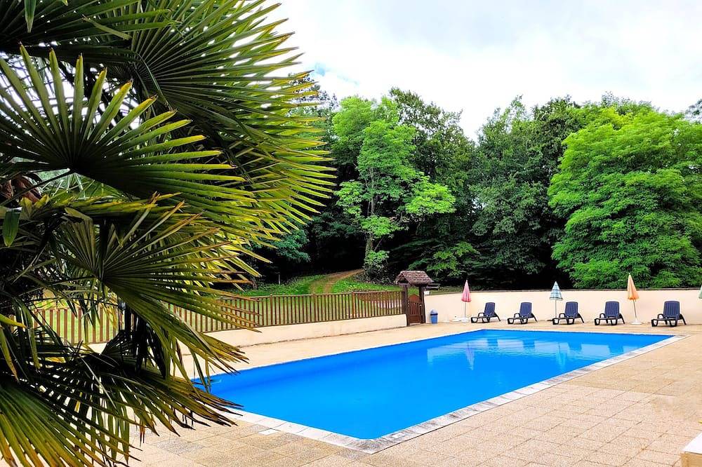 Gîte 2 chambres, 5 à 7 personnes à Sarlat. Piscine chauffée. in Sarlat-la-Canéda, Périgord Noir