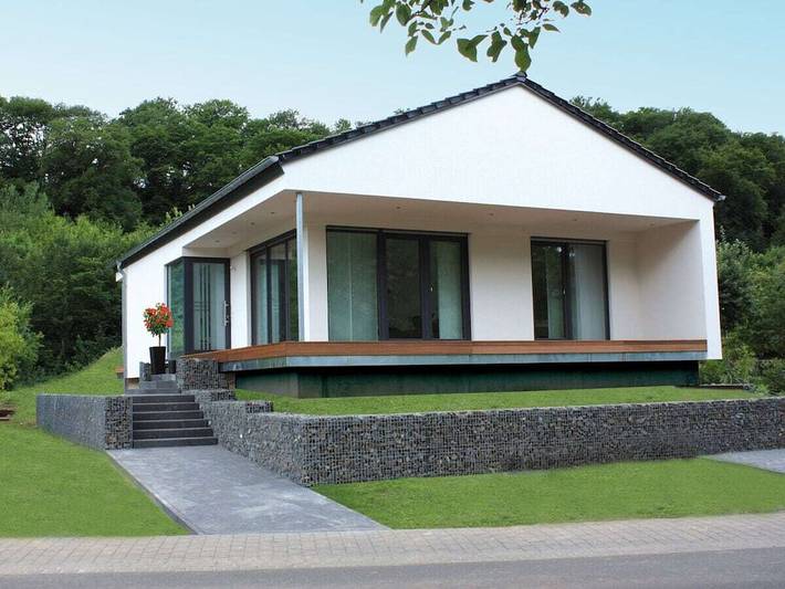 Ferienhaus für 4 Personen, mit Terrasse und Garten in Senheim
