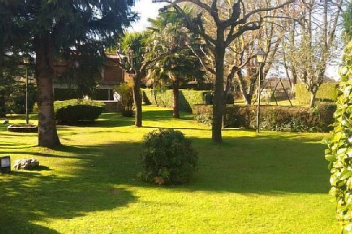 Gîte pour 15 personnes, avec jardin à Curtis
