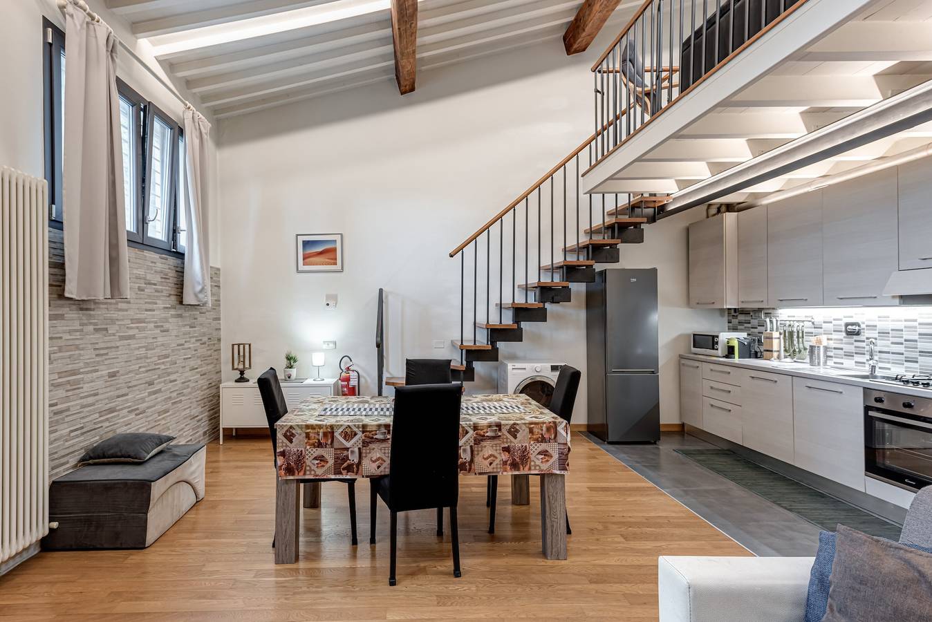 Apartamento entero, Apartamento 'Easy Loft Firenze' con Wi-Fi y aire acondicionado in Florencia centro, Florencia