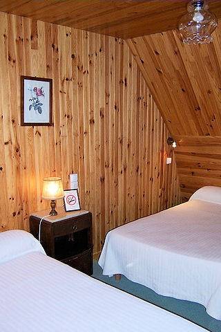 Ferme de la Ruette - Chambre avec 2 lits individuels 3 in Courtils, Baie du Mont-Saint-Michel