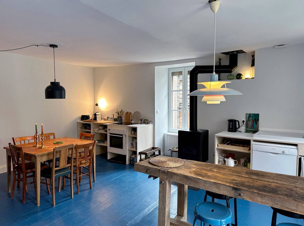 Maison typique dans un village vigneron in Ménétréol-sous-Sancerre, Région de Bourges