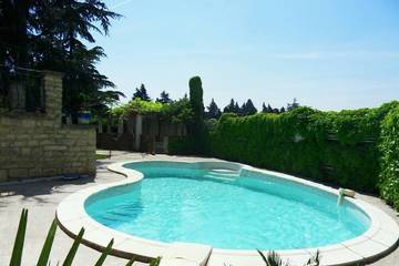Gîte pour 8 personnes, avec balcon et jardin à Rognonas