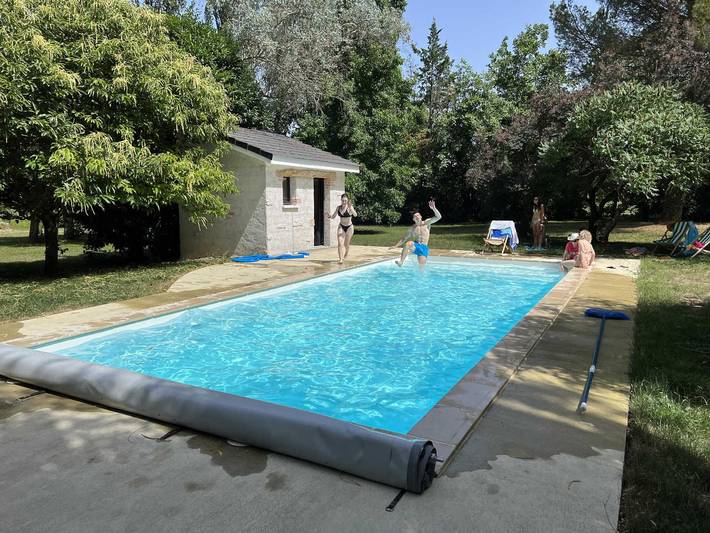 Gîte pour 4 personnes, avec Terrasse ainsi que Jardin et Piscine à Appelle