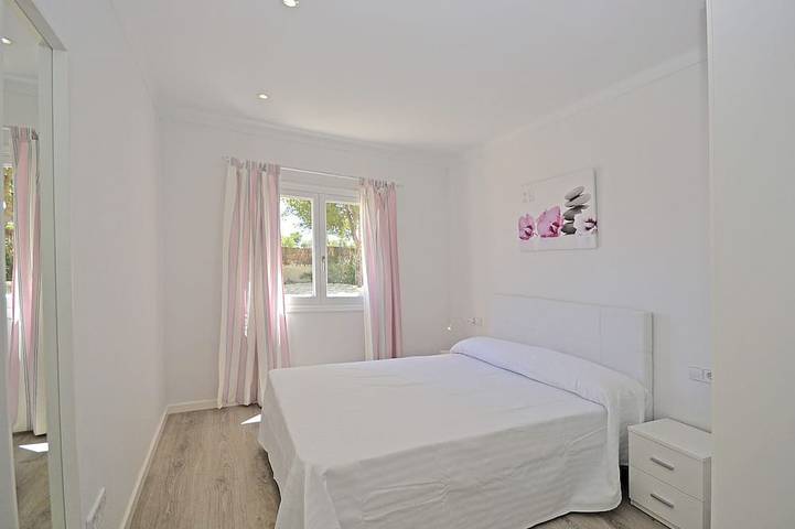 Chalet für 8 Personen, mit Terrasse und Garten in Can Picafort - 4