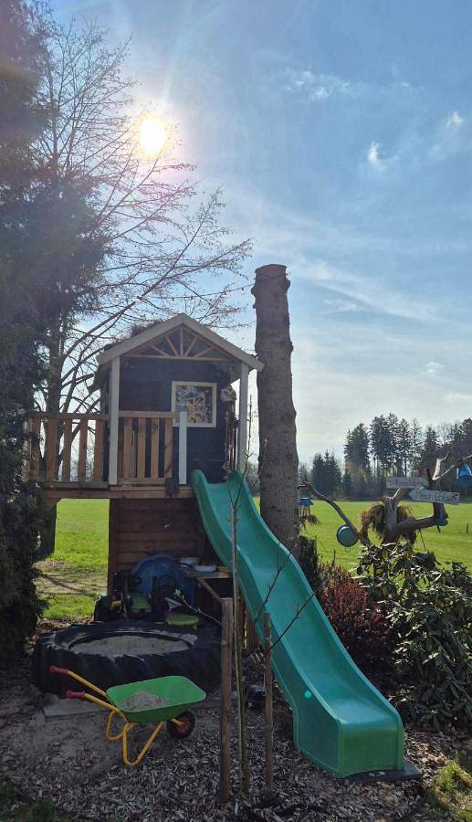 Ferienwohnung für 6 Personen, mit Terrasse und Garten sowie Ausblick in Steinberg (Vogtland) - 2