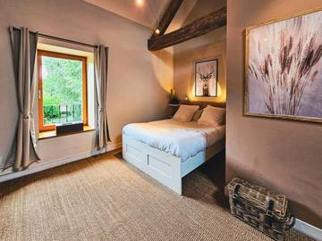 Maison de campagne pour 3 personnes, avec jardin et vue, animaux acceptés en Bourgogne-Franche-Comté