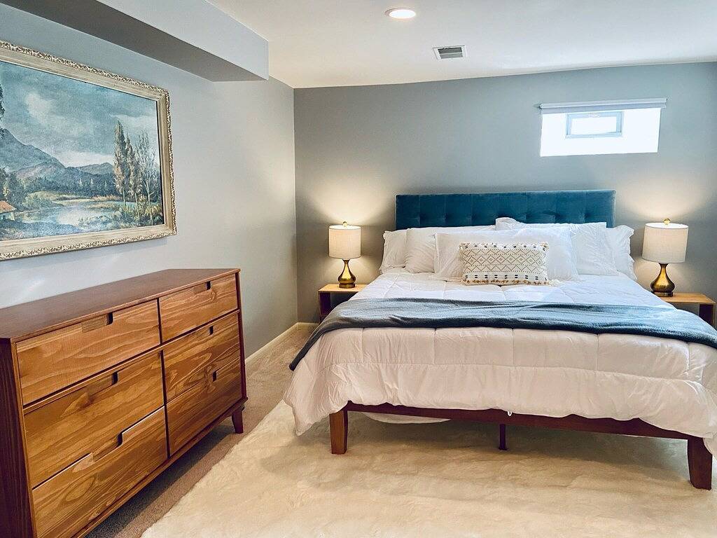 Little Yellow House in Ferndale! Quiet, Cozy 3Br in Oakland County