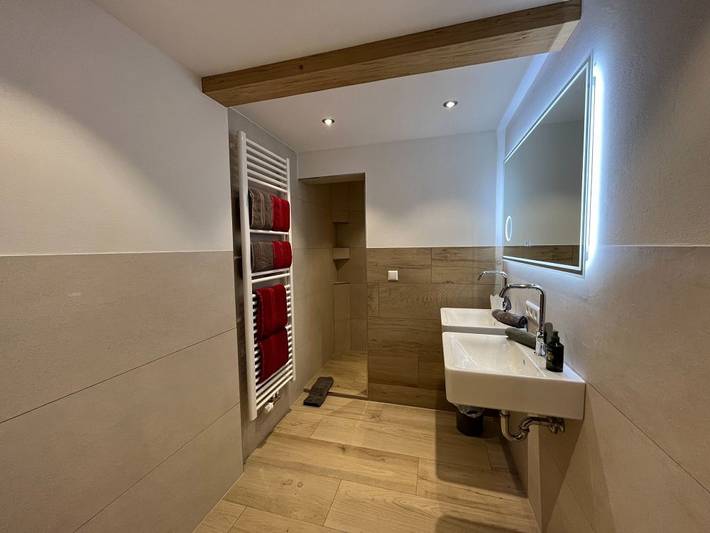 Ferme pour 5 personnes, avec jardin et jacuzzi à Zell am Harmersbach - 4