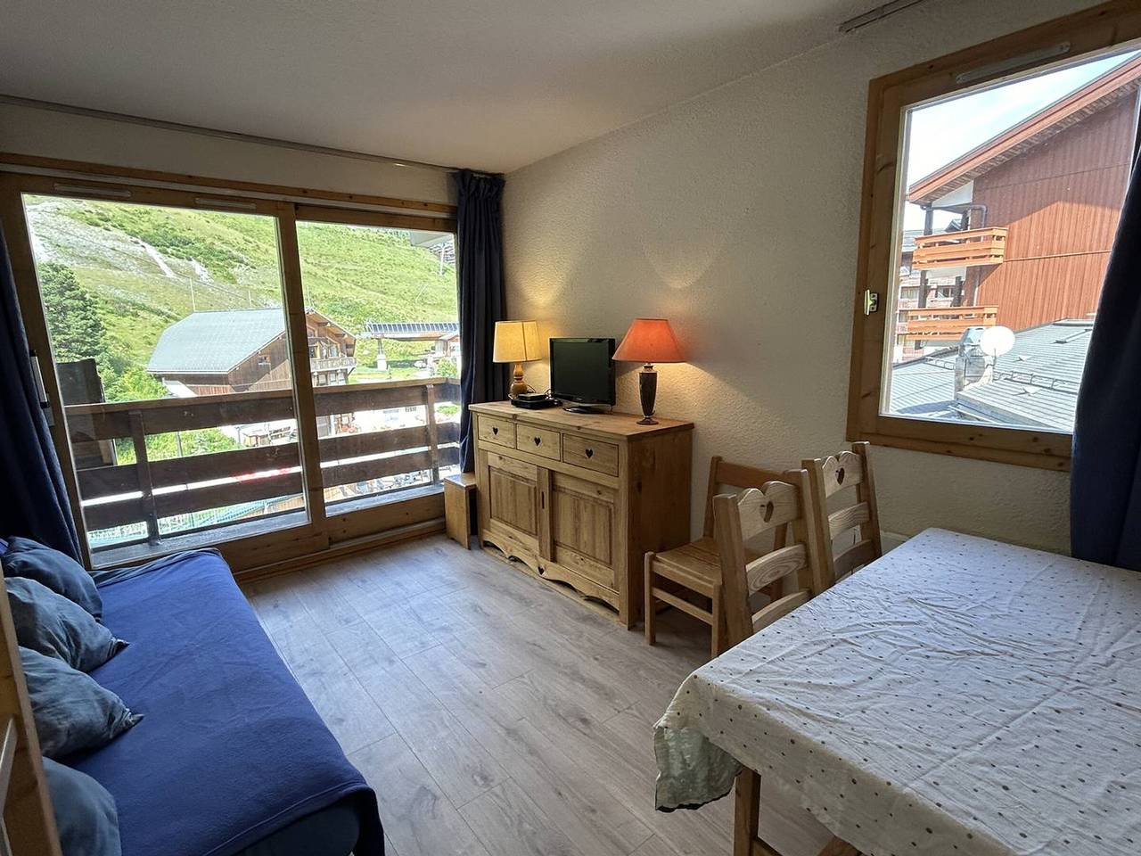 Appartement entier, Charmant 2 pièces à Méribel avec balcon et Wifi, pieds des pistes in Méribel-Mottaret, Les Allues