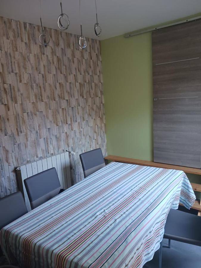 Gîte pour 6 personnes, avec terrasse, animaux acceptés à Coulaines - 3