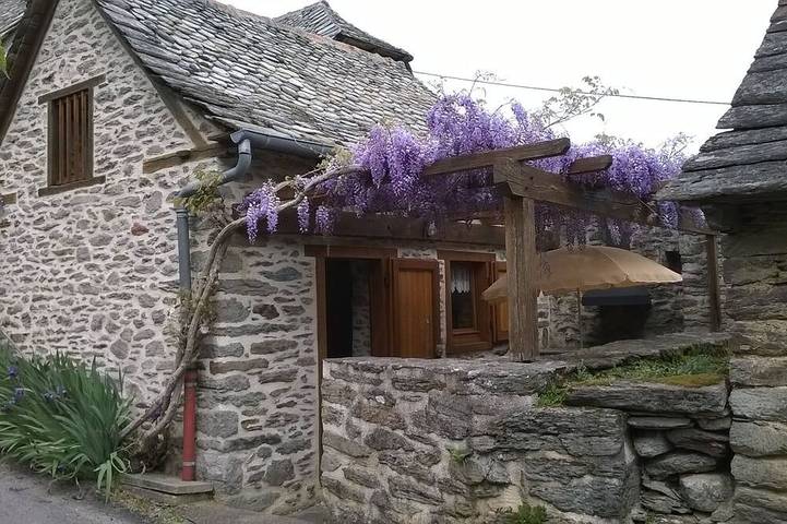 Location de vacances pour 2 personnes dans Montsalvy