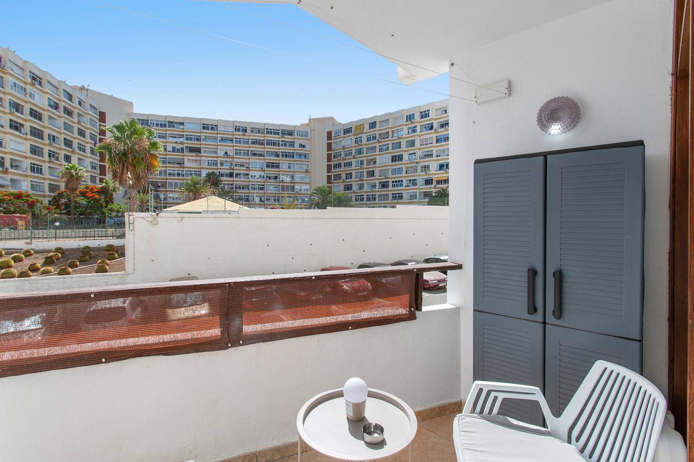 Geheel appartement, Vakantie 'Las Olas' met gedeeld zwembad, gedeeld terras en Wi-Fi in Maspalomas, San Bartolomé de Tirajana