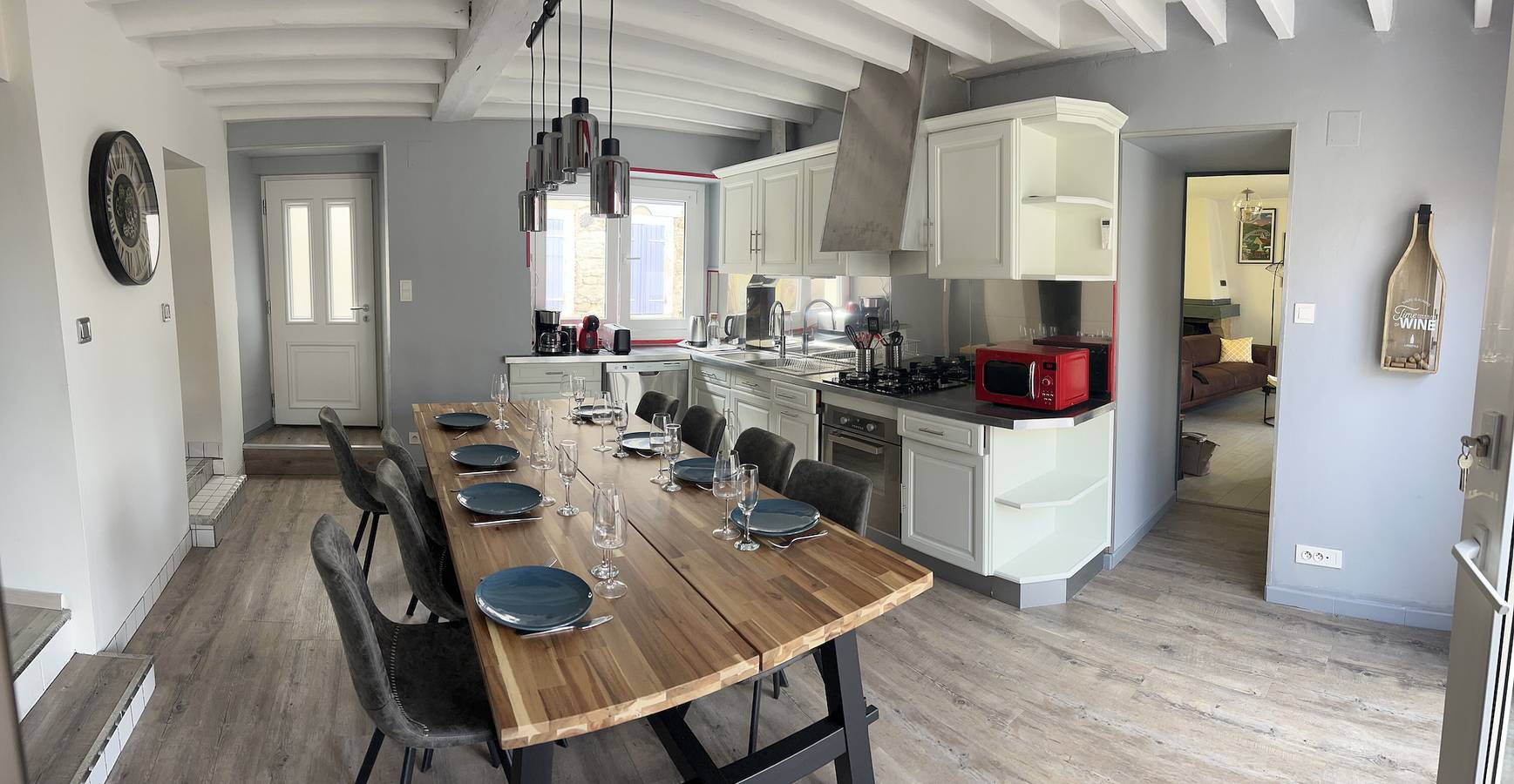 Casa de Vacaciones 'Chez Brigitte' con Terraza Privada, Wi-Fi y Aire Acondicionado in Châtillon-sur-Marne, Parc naturel régional de la Montagne de Reims