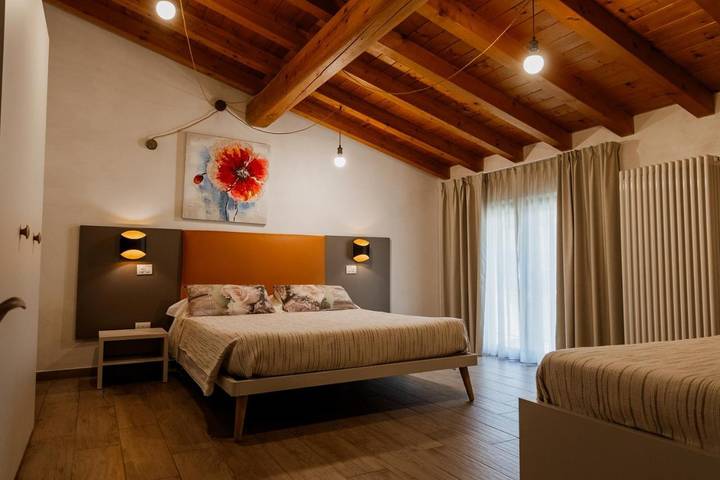 Privatzimmer für 3 Personen, mit Ausblick und Garten sowie Pool in Monzambano - 2