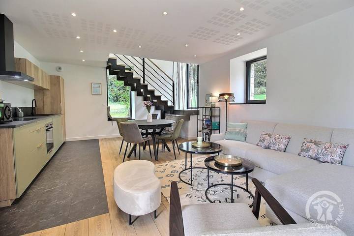 Gîte pour 6 personnes, avec terrasse et jardin, animaux acceptés