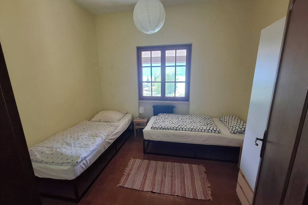 Casa Salvia: Lakeside Retreat with Stunning Mountain Views in Idro, Gardasee-Berge