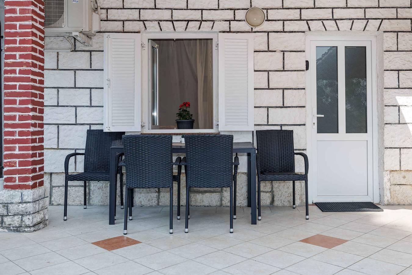 Estudio entero, Apartamento vacacional cerca del centro y de la playa  in Krk Ciudad, Krk (isla)