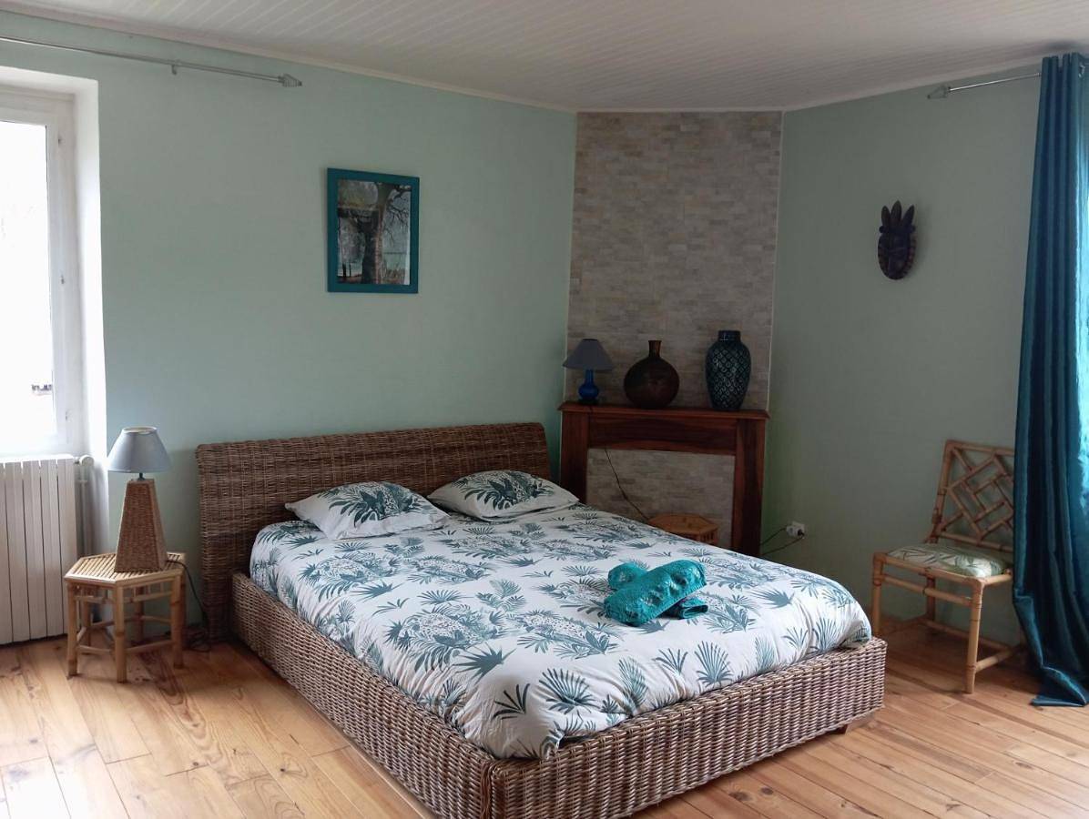 Deluxe Triple Room in Saint-Cirq-Lapopie, Quercy