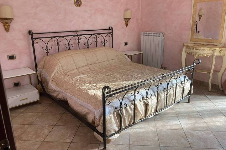 Villa per 4 persone, con giardino ai Castelli Romani
