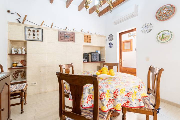 Ferienhaus 'Casa Guillermo' mit Bergblick, WLAN und Klimaanlage in Pollença Stadt, Pollença