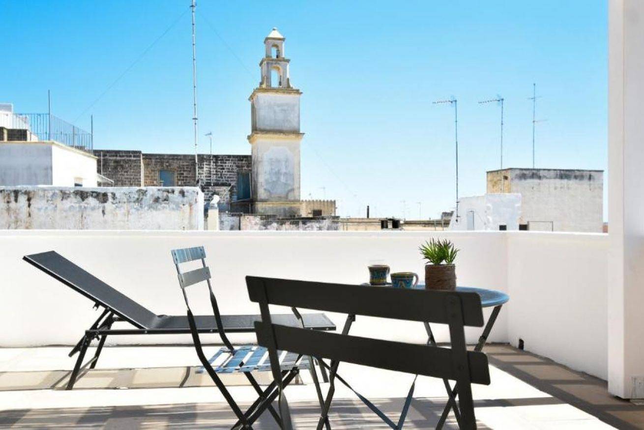 Appartamento intero, Les Maisons: Casetta del Vico by Rentbeat in Sannicola, Golfo di Taranto