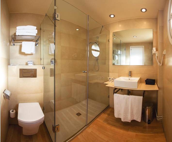 Hôtel pour 10 personnes à Vic - 2