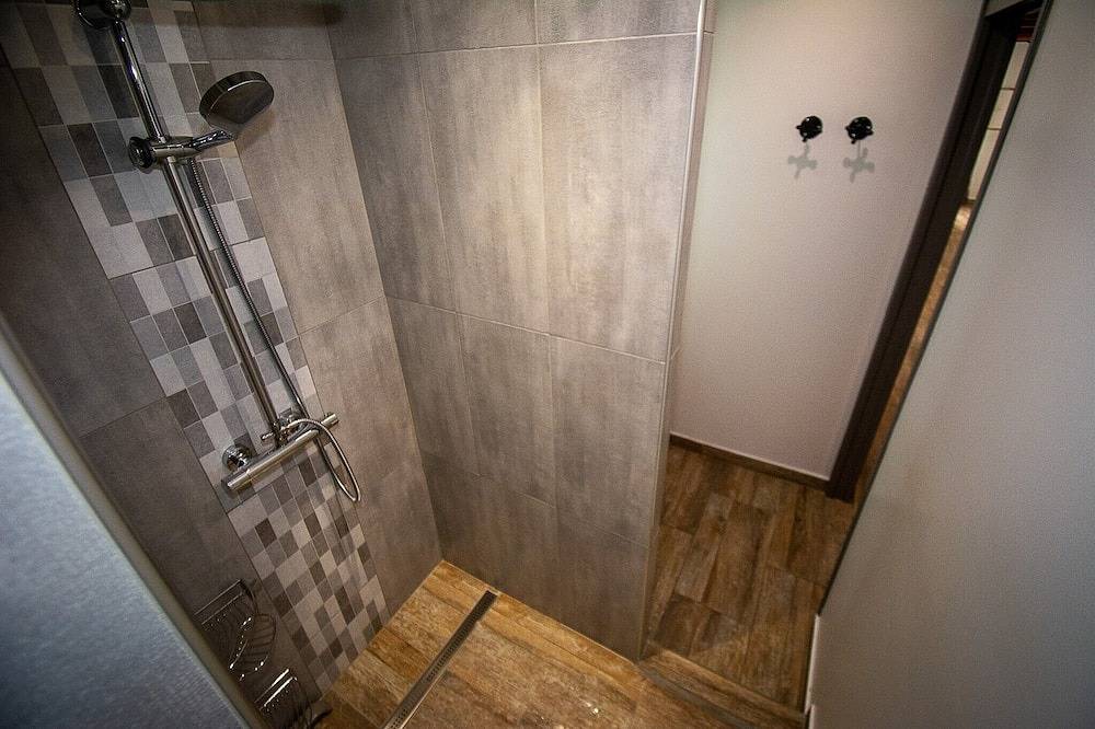 Appartement entier, Gite de Fanny Moulin de Tartay in Avignon, Vaucluse