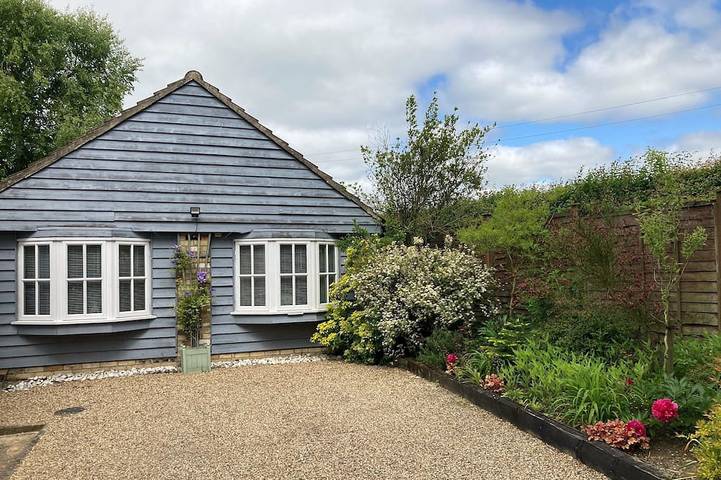 Bed and breakfast for 3 people in Suffolk