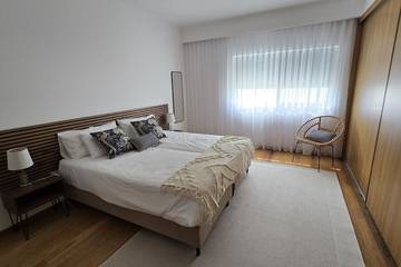 Villa for 15 Guests in Lagoa (Azores), São Miguel, Picture 1