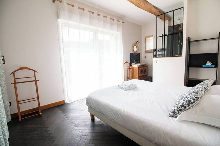 Location de vacances pour 6 personnes, avec terrasse et jardin, animaux acceptés à Saché - 3