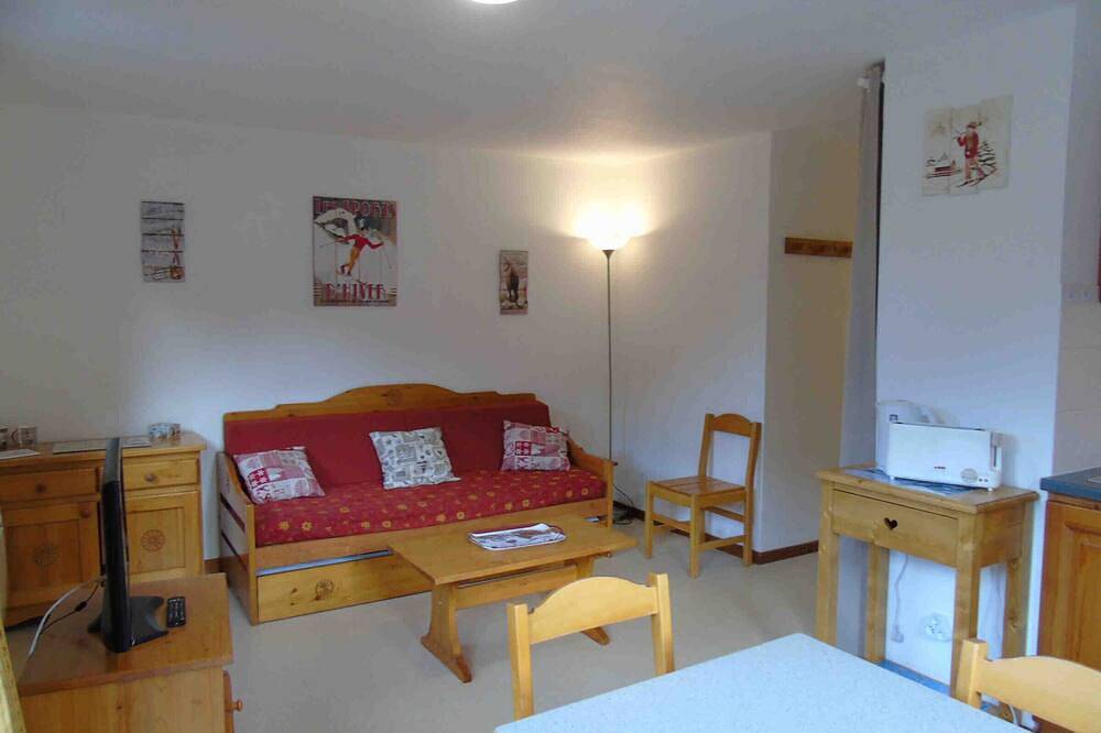 Entire apartment, Cozy apartment in Valfréjus, near lifts in Valfréjus, Modane