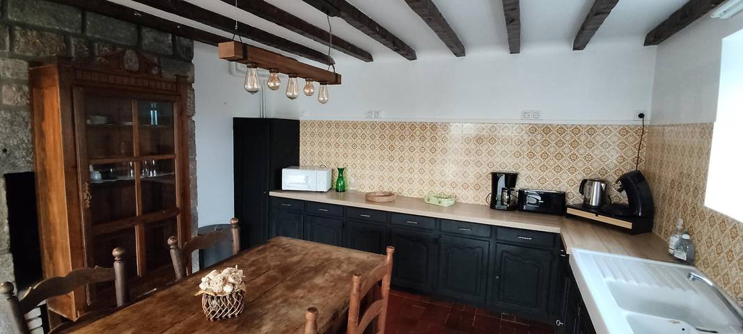 Gîte pour 6 personnes, avec jardin à Le Malzieu-Ville - 3