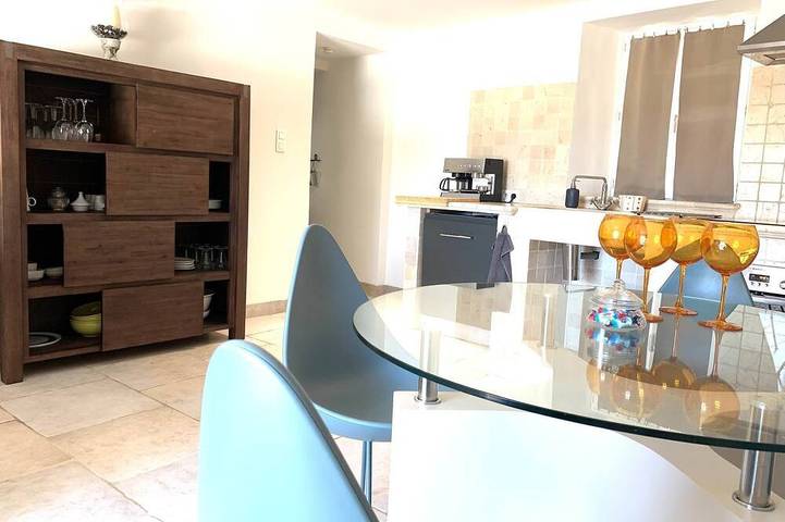 Gîte pour 4 personnes, avec jacuzzi à Allègre-les-Fumades - 2