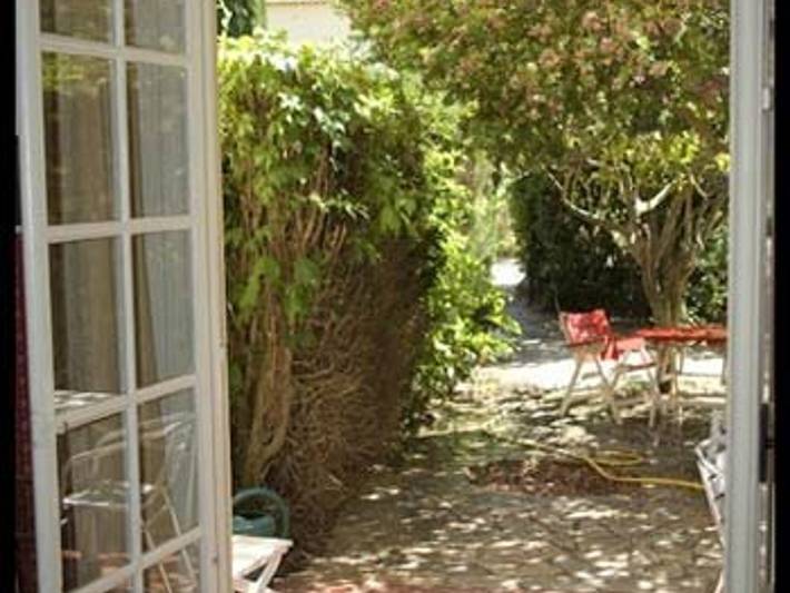 Appartement entier, T3 accueillant vue jardin, proche centre - 6 pers. in Hyeres, Côte méditerranéenne (France)