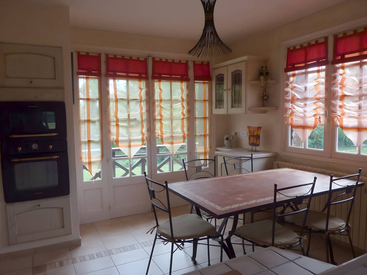 Vakantiehuis 'Gite Du Moulin De Veyriat' met gedeelde tuin, balkon en wifi in Lescheroux, Bourg-en-Bresse en omgeving