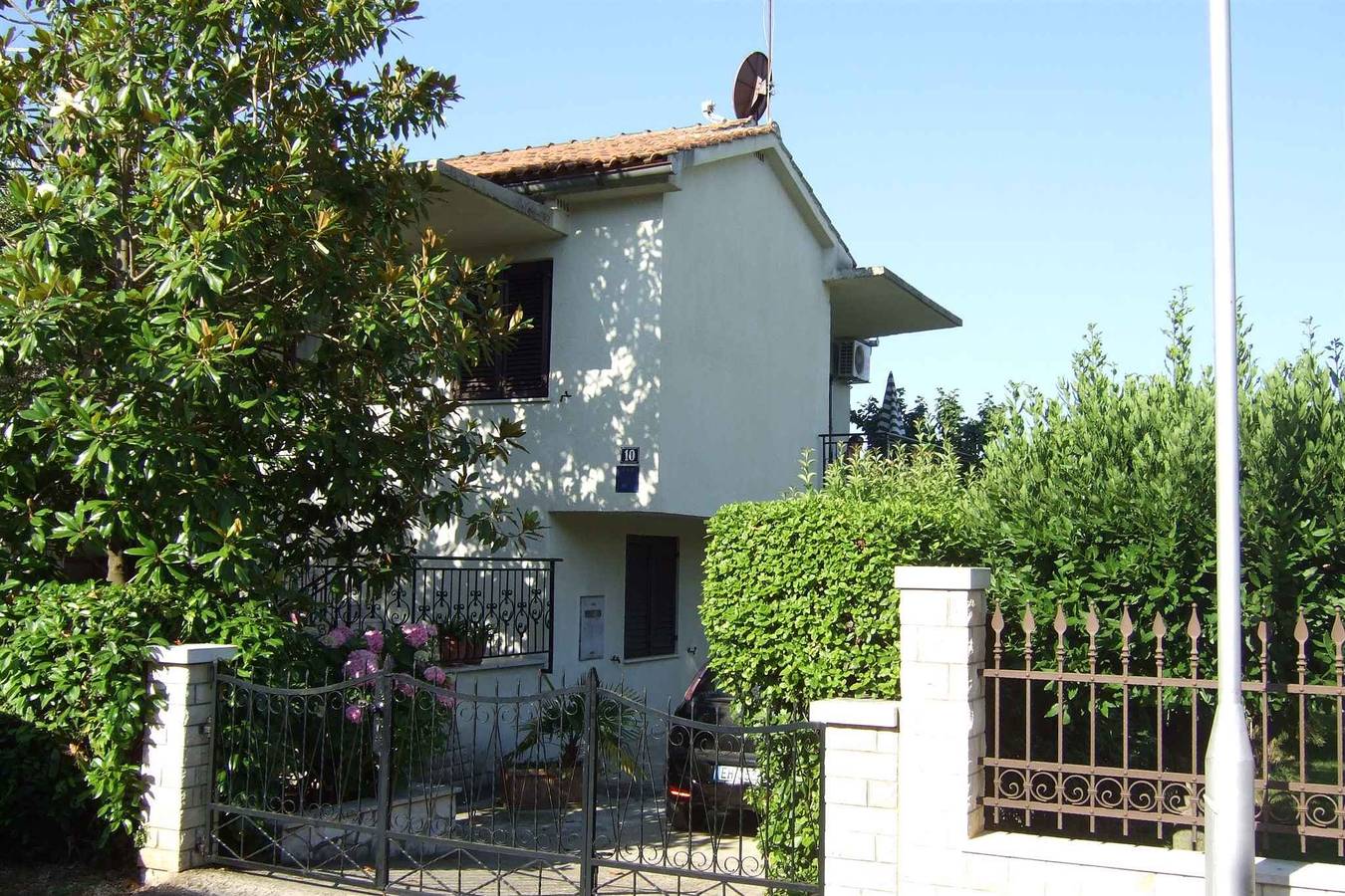 Appartamento intero, Appartamento per le vacanze con terrazza e grill  in Novigrad, Umago e dintorni