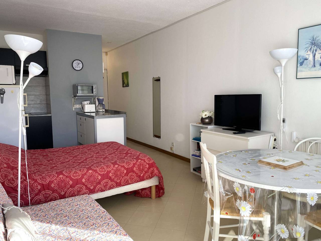 Ganzes Studio, Gemütliches Studio mit Balkon und Wifi in Balaruc-les-Bains in Balaruc-les-Bains, Côte d'Améthyste