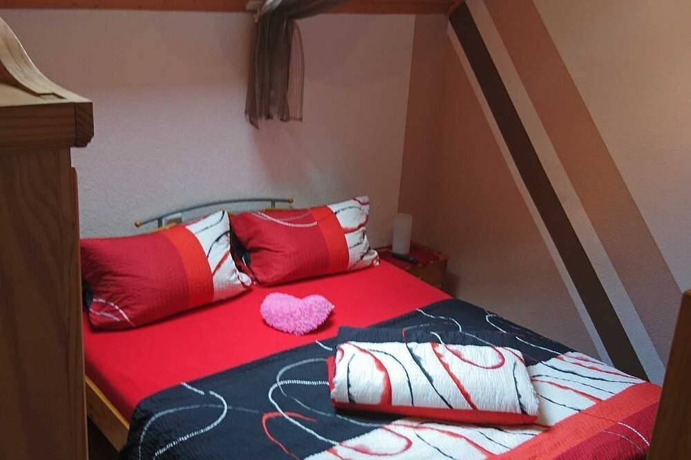 Entire apartment, Vacation apartment no. 2. with 25sqm, 1 bedroom, max. 4 persons - Holiday apartment in Europa-Park, Rust