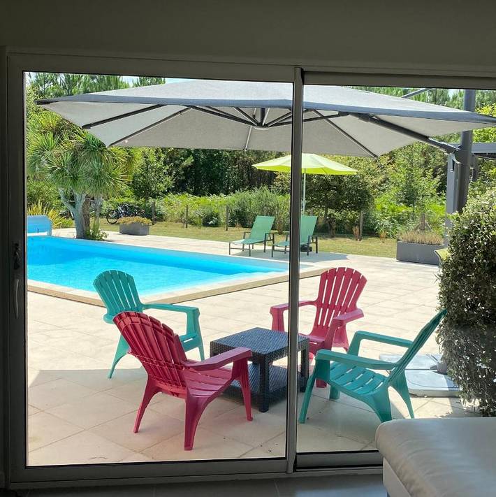 Chambre d’hôte pour 2 personnes, avec Terrasse et Jardin ainsi que Piscine et Vue