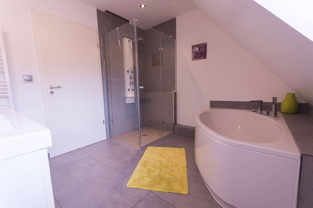 Appartement entier, Duplex au coeur de Kaysersberg avec 2 places de parking in Kaysersberg, Parc naturel régional des Ballons des Vosges