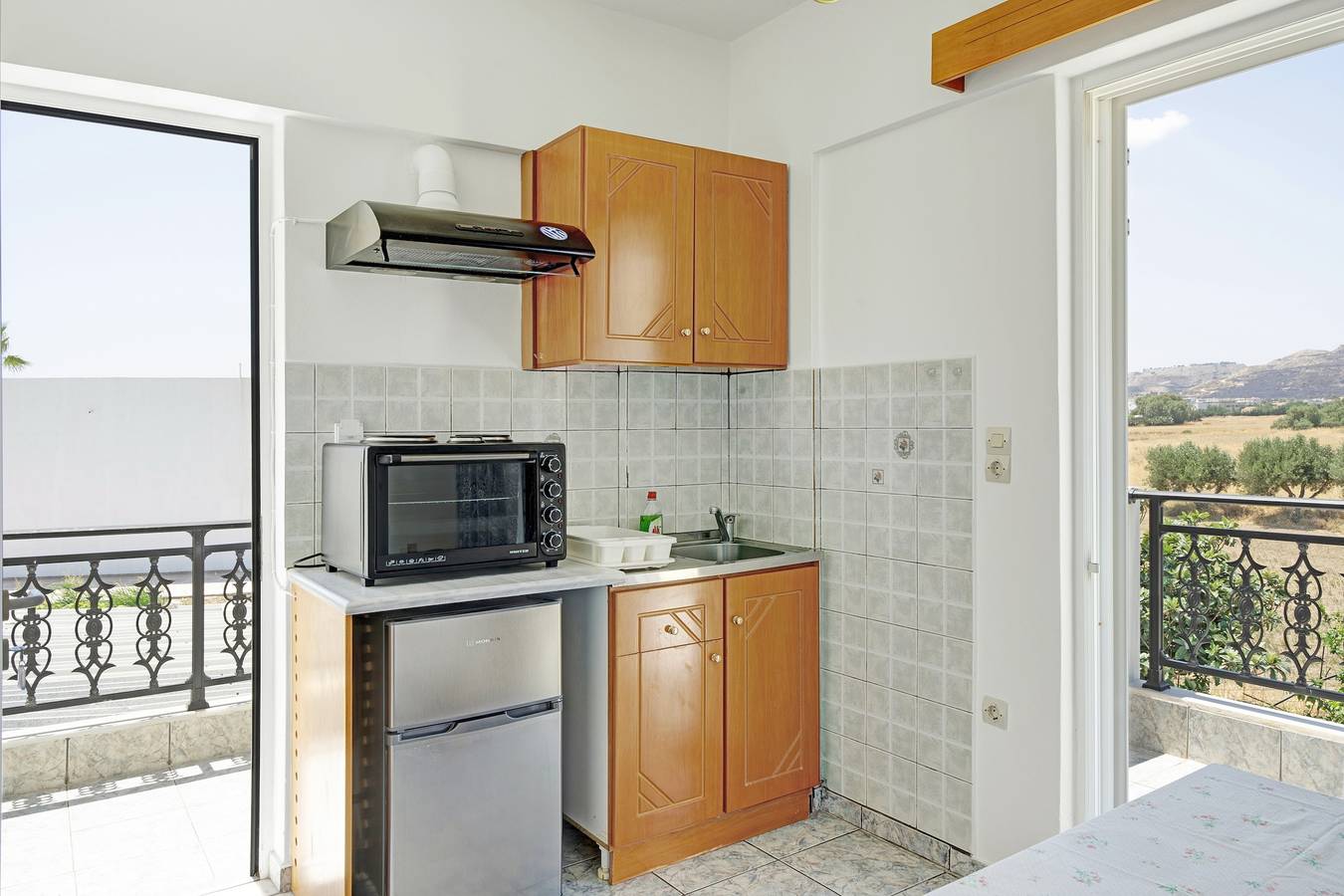 Gehele studio, Studio Appartement 'Athina Seaside' met Balkon, Wifi en Airconditioning in Kos