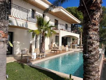 Villa pour 13 personnes, avec piscine ainsi que jardin et vue à La Turbie