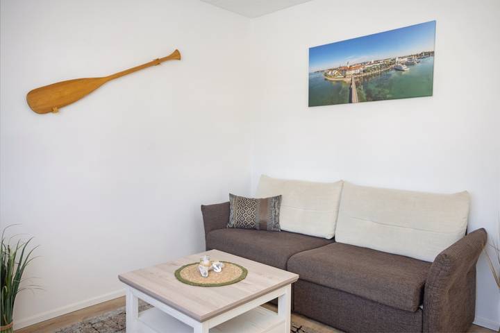 Ganze Wohnung, Ferienwohnung 'Zeppelin N T' mit Terrasse und Wi-Fi in Friedrichshafen, Region Bodensee-Oberschwaben